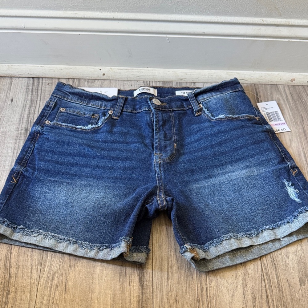 Kensie Dark Blue Jean Shorts NWT size 6/28
